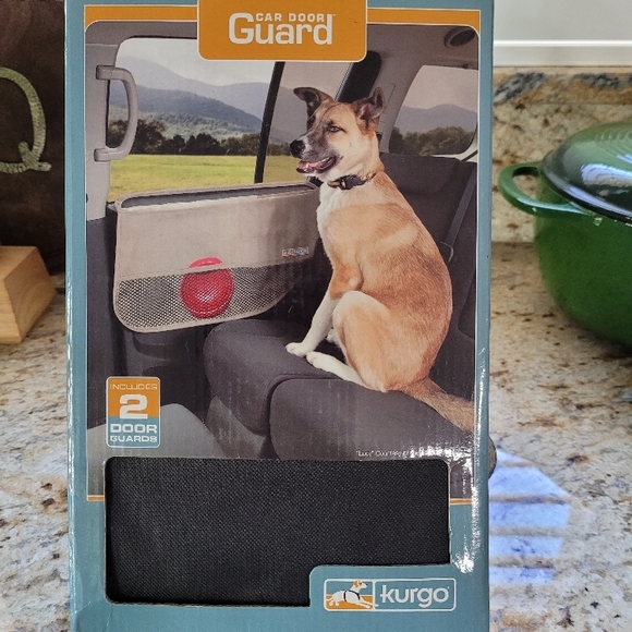 Kurgo Car Door Guard - Black - Picture 1 of 4
